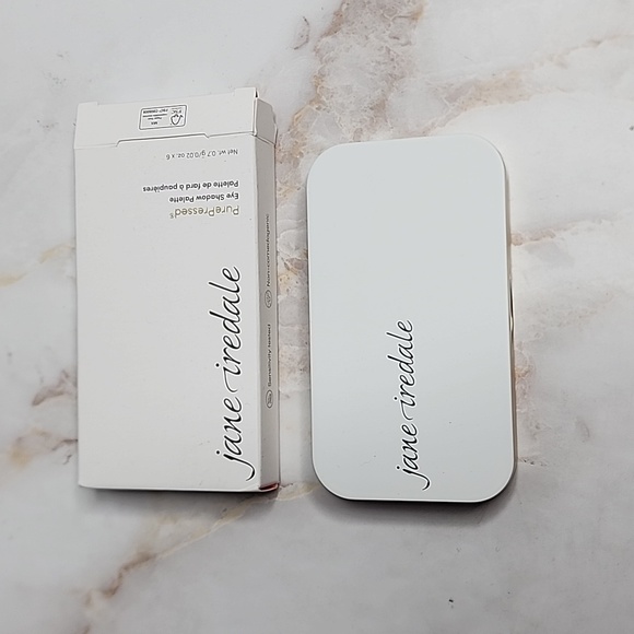 Naturally Glam PurePressed Eye Shadow Palette new in box - Picture 9 of 10